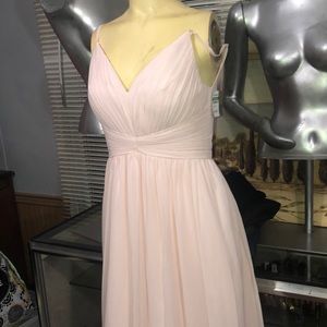 wedding dress bust 32 inch waist 28. Hips42inch